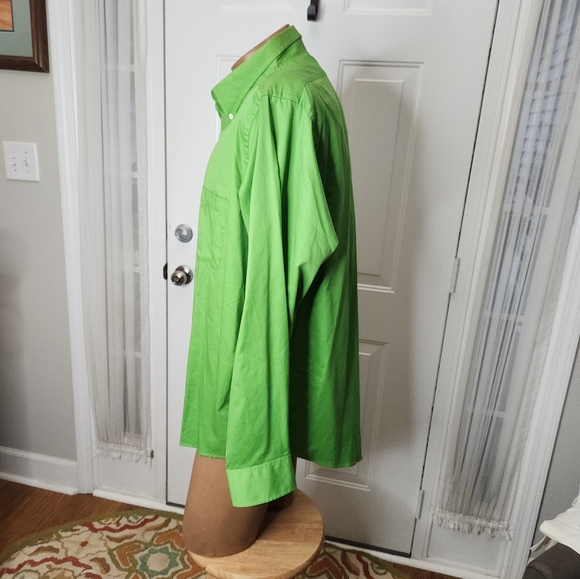 IZOD Green Twill Wrinkle Free Long Sleeve Button Down Shirt  Size 16.5  36/37 - Picture 3 of 6